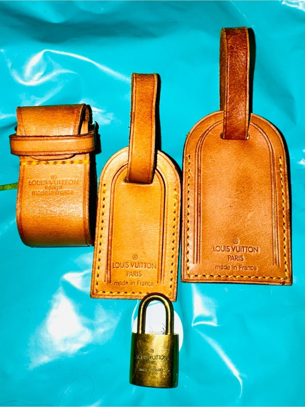 Louis Vuitton Vachetta Leather Luggage Tags (2), Poignet Strap,  brass Lock 309